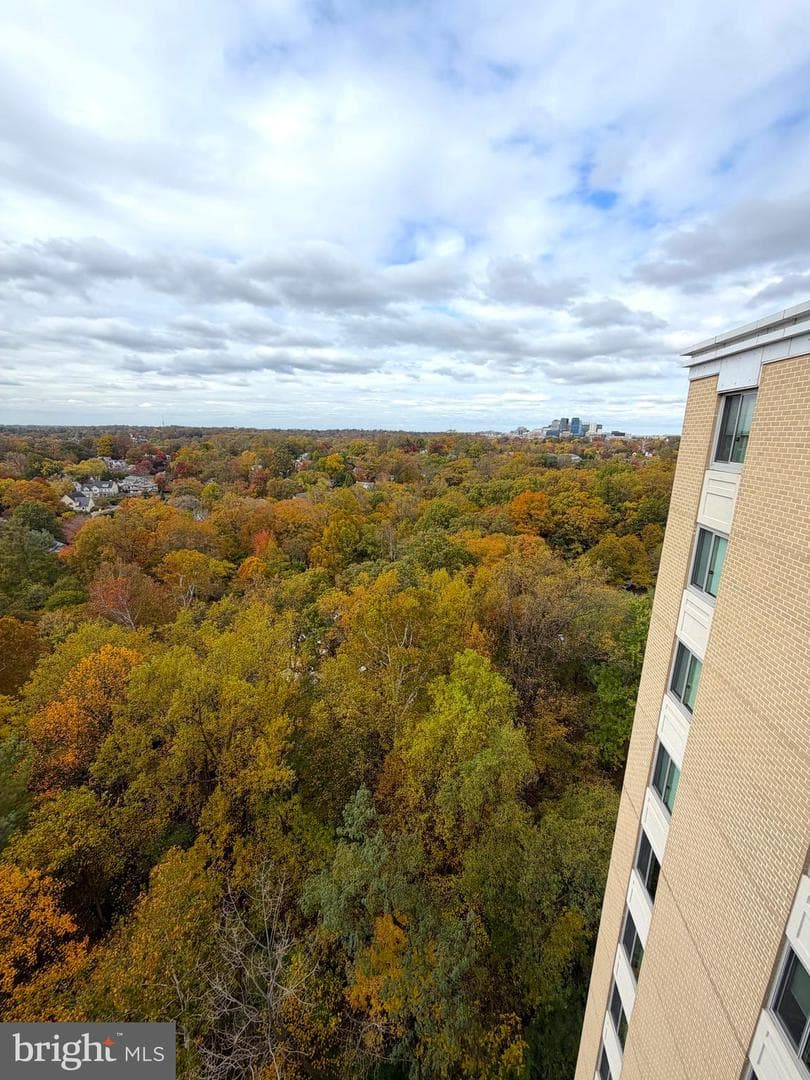 4601 N Park Avenue #1807-G photo 12