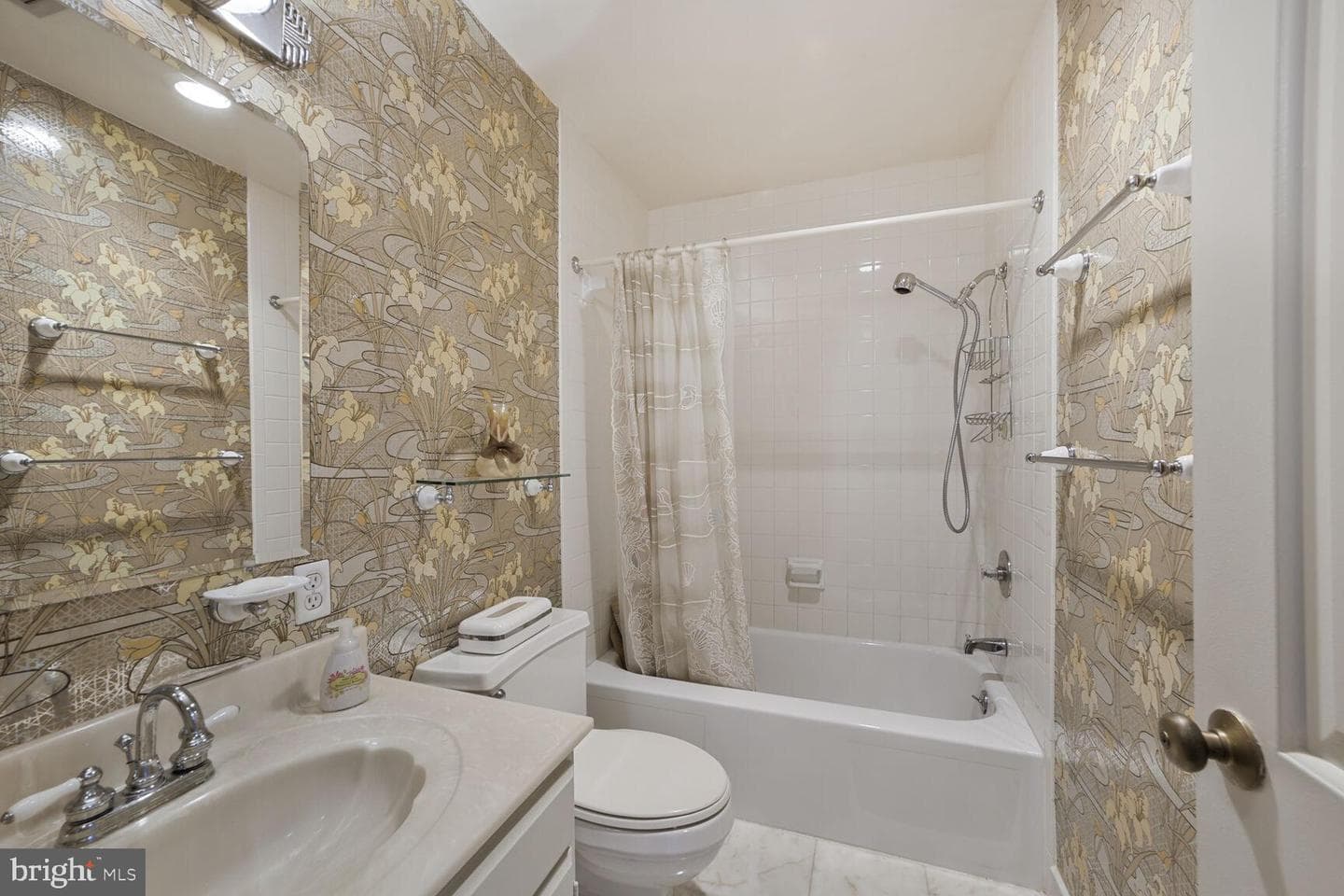 4601 N Park Avenue #1807-G photo 27