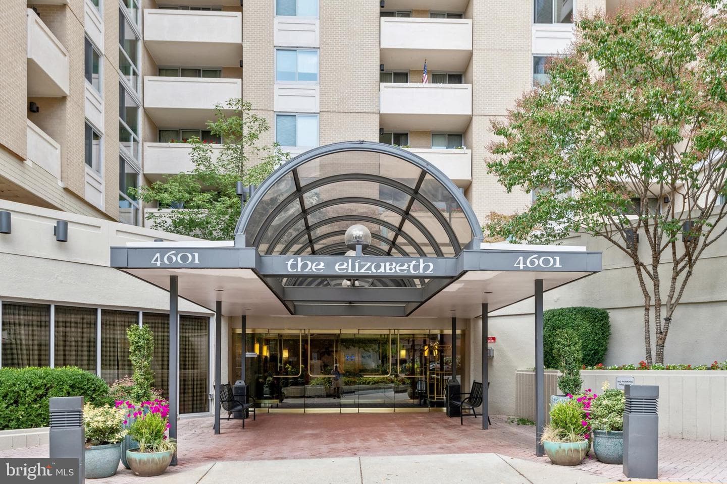 4601 N Park Avenue #1807-G photo 4