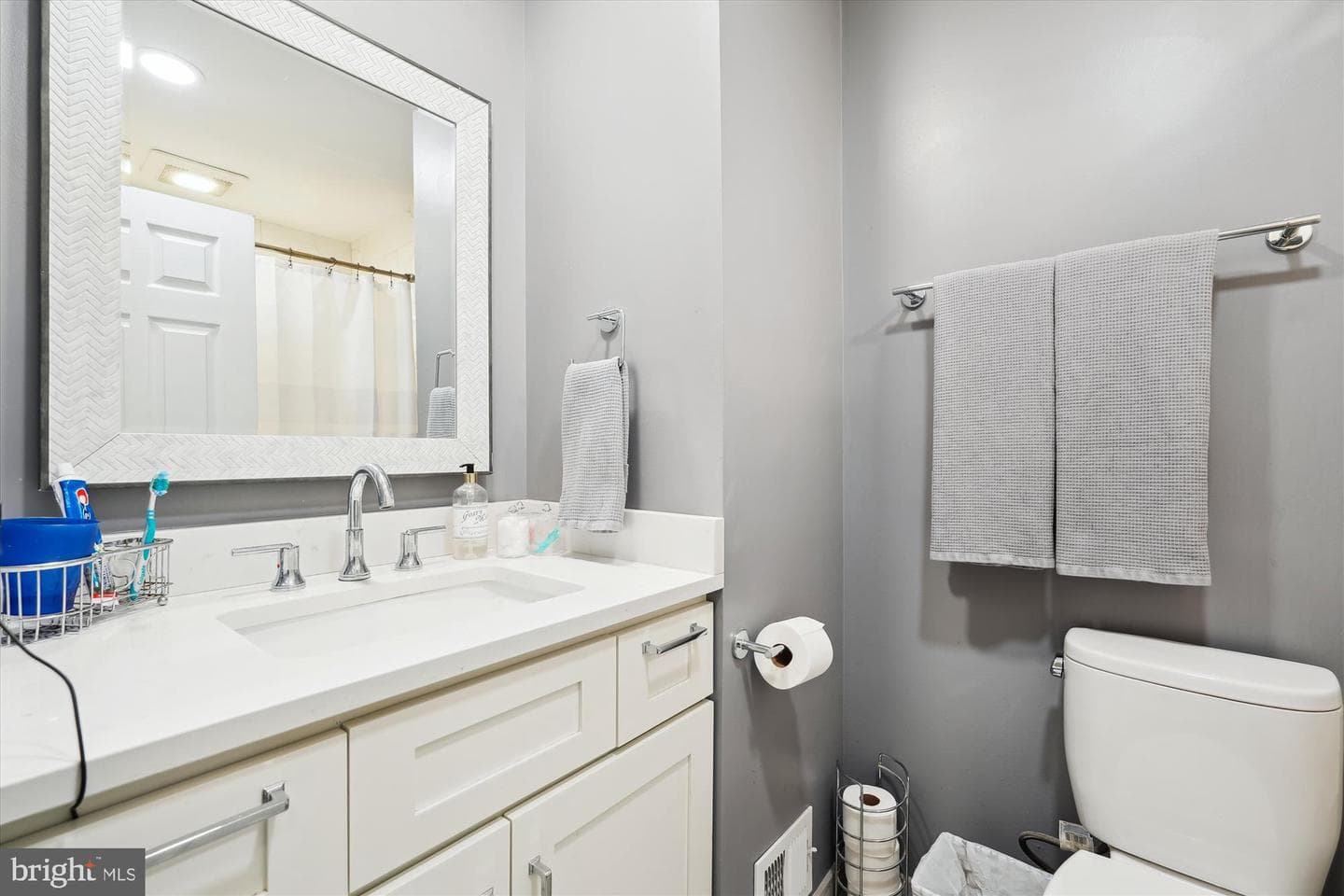 18244 Fox Chase Circle photo 17