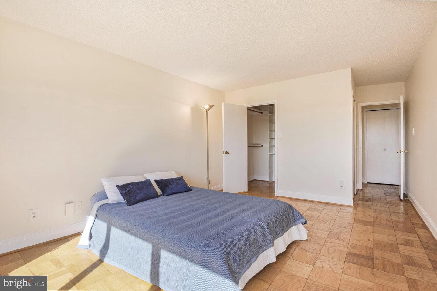 5225 Pooks Hill Road #1123n photo 12
