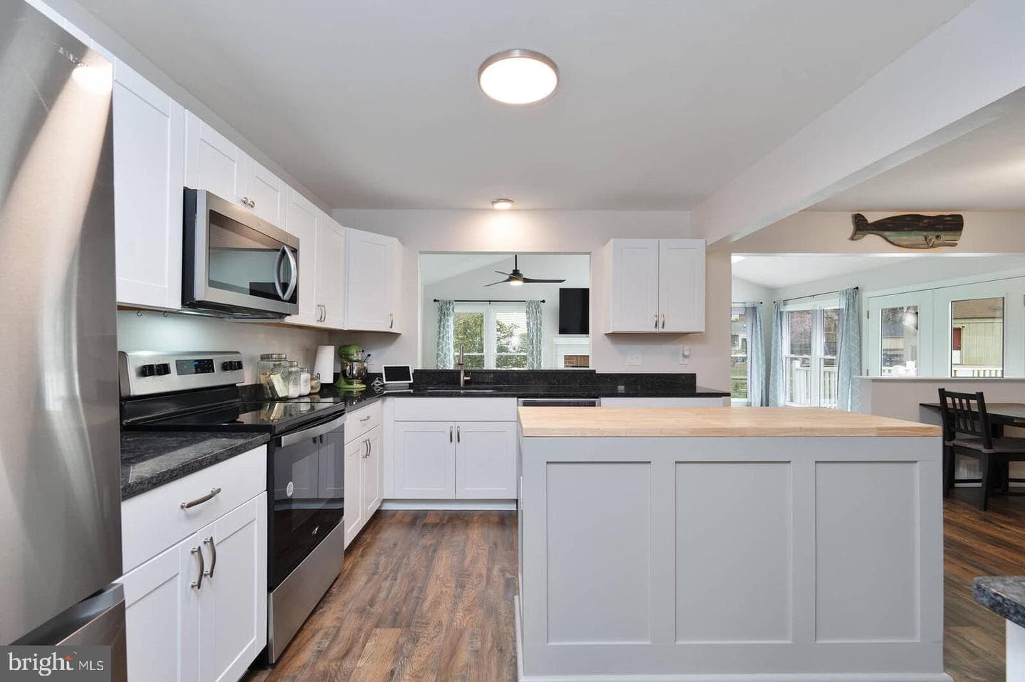10812 Eberhardt Drive photo 4