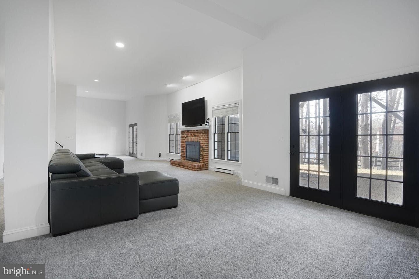 15321 Chinaberry Street photo 53