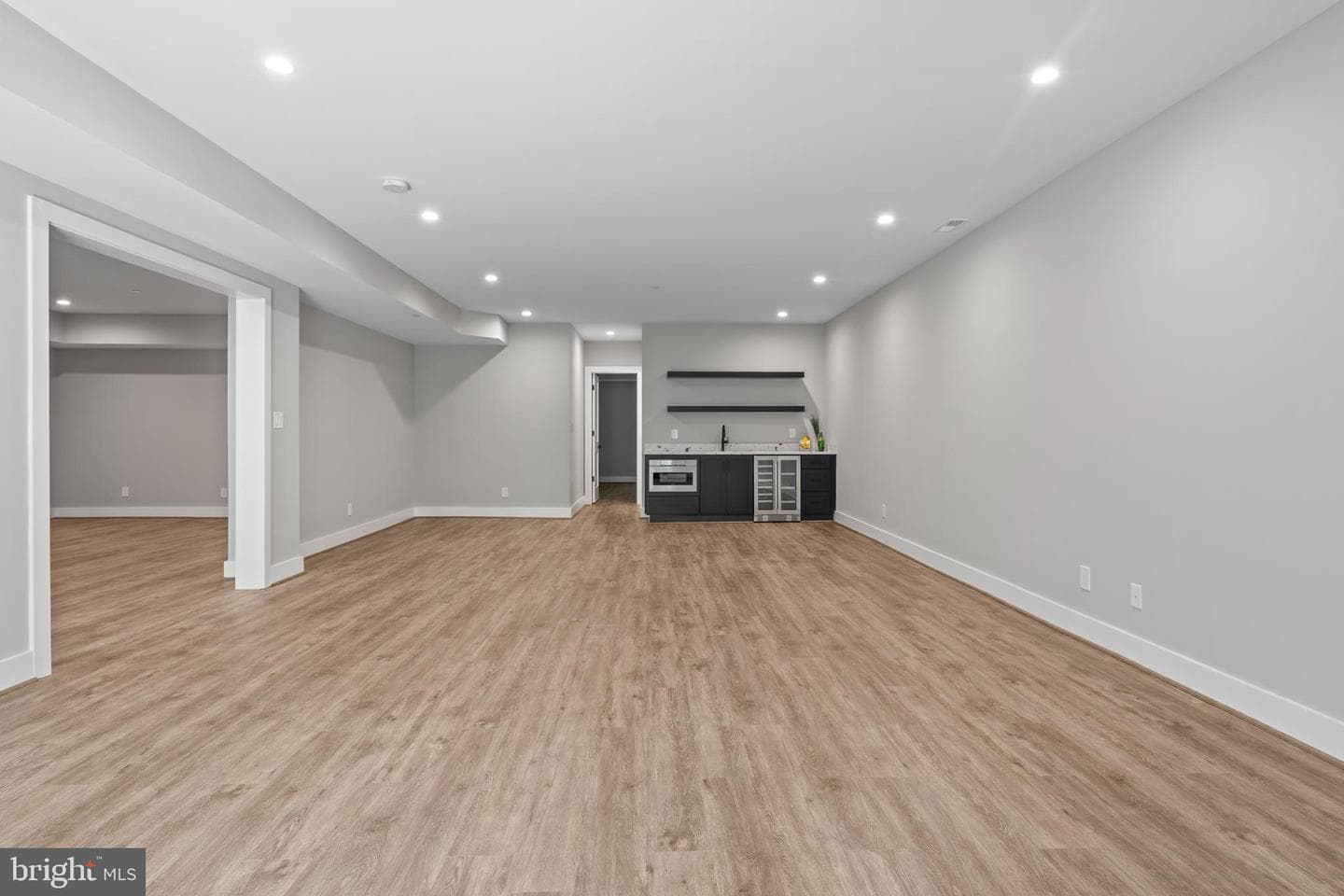 10306 Greenfield Street photo 23