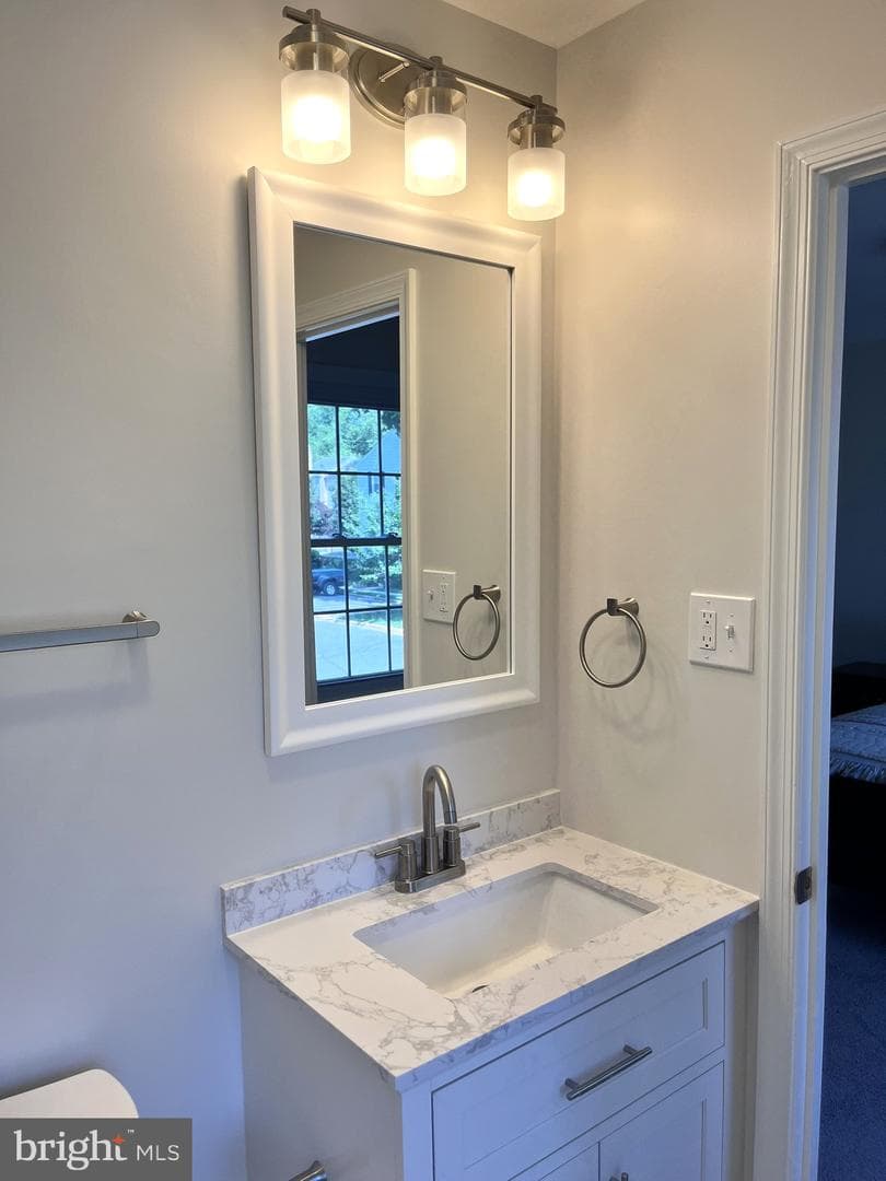 13 Chantilly Court photo 24