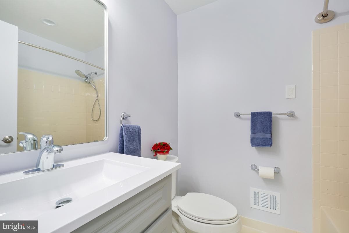 10624 Sawdust Circle photo 27