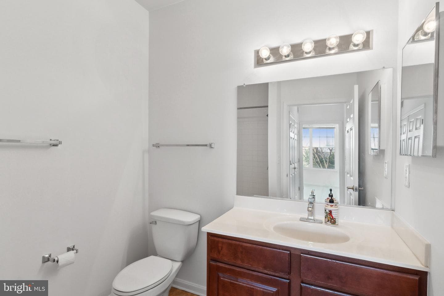 14301 Kings Crossing Boulevard #209 photo 18