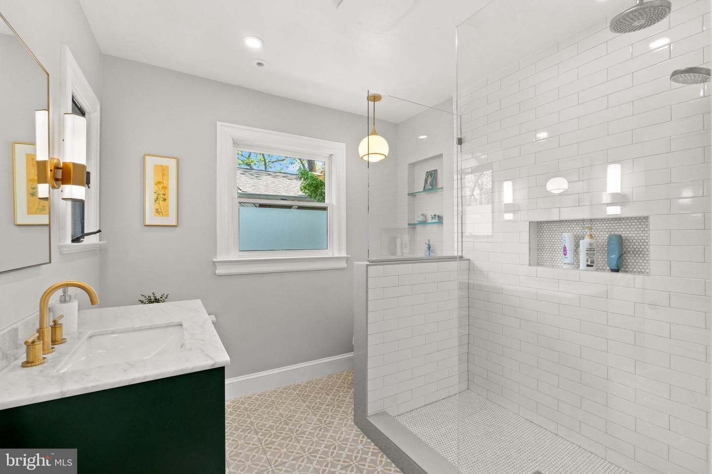 3524 Raymond Street photo 32