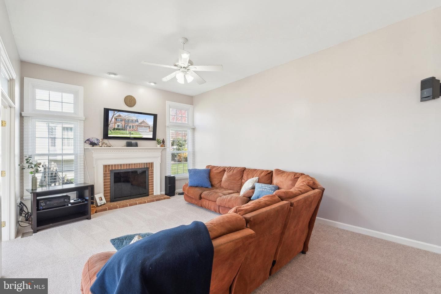 21525 Fox Field Circle photo 10