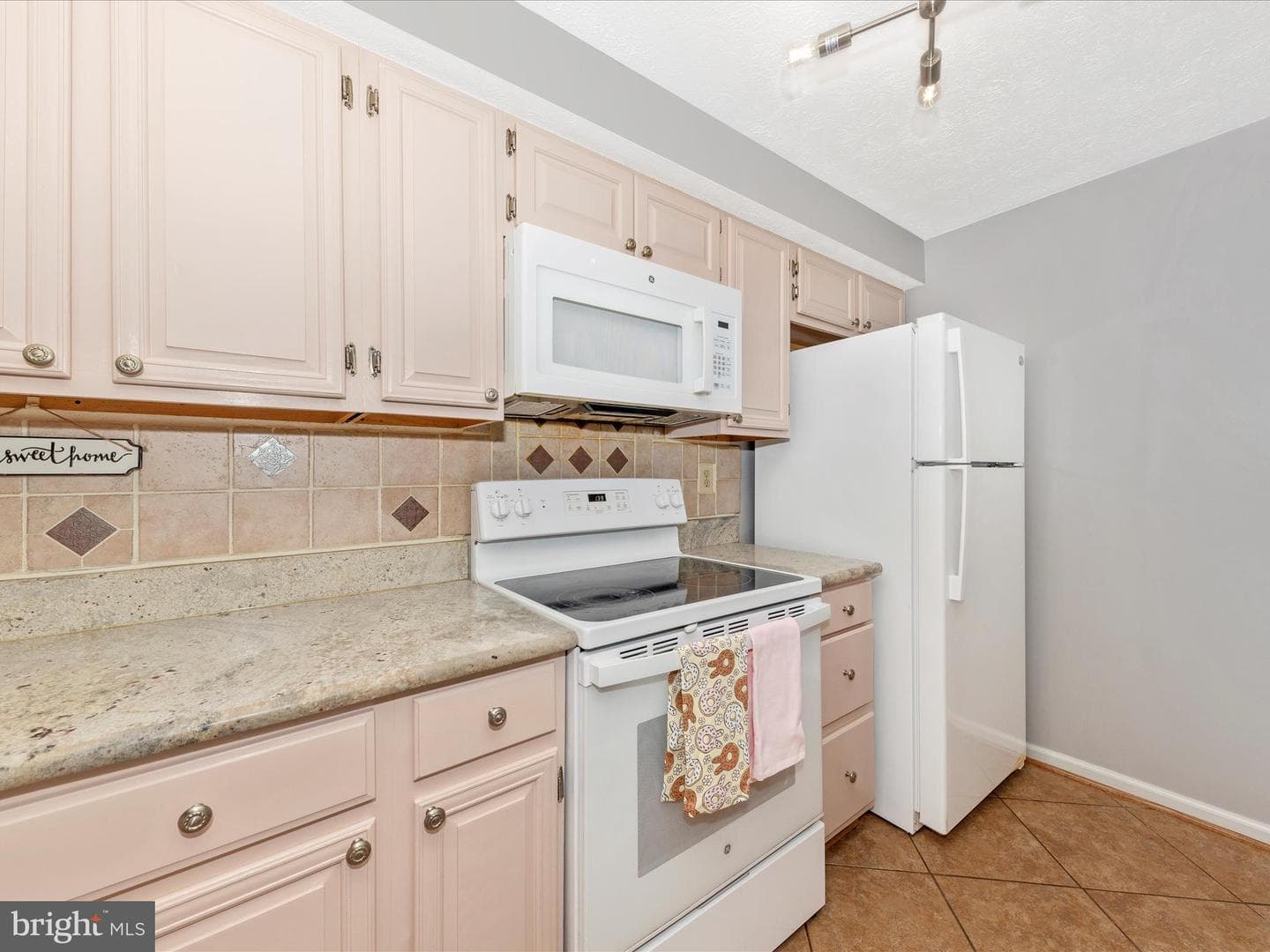 26004 Brigadier Place #b photo 15