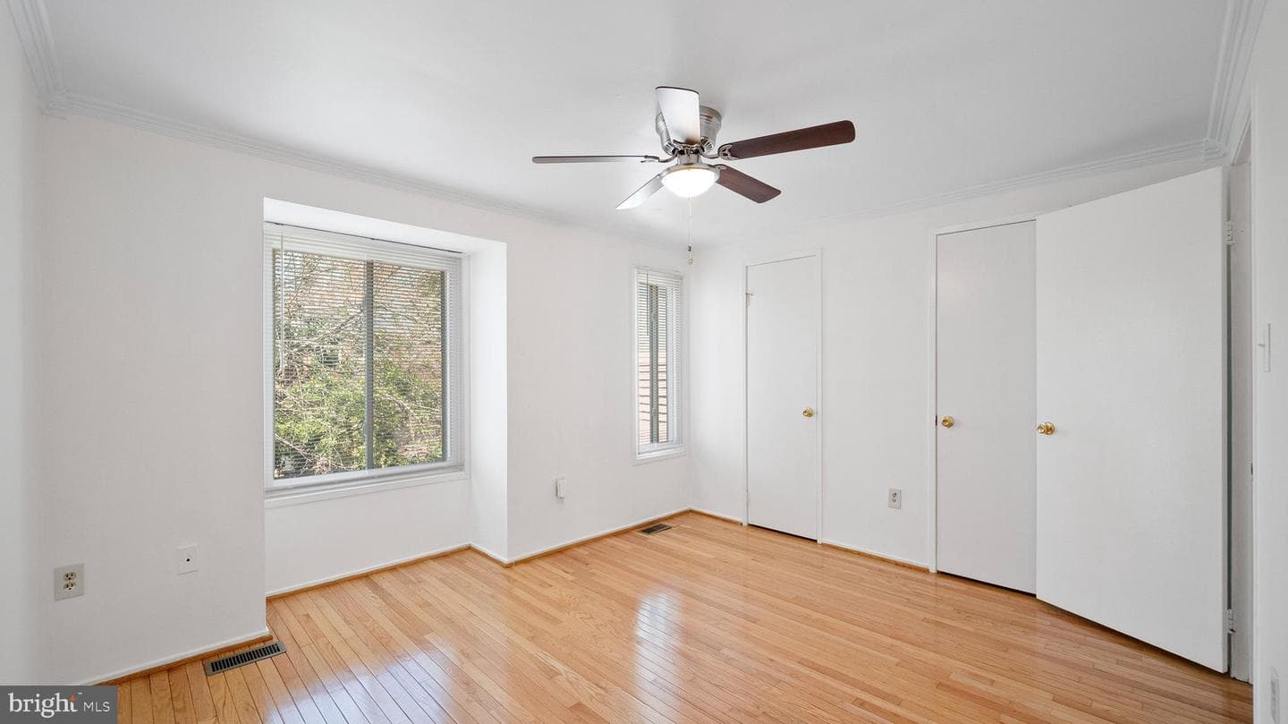 10710 Lester Street photo 13