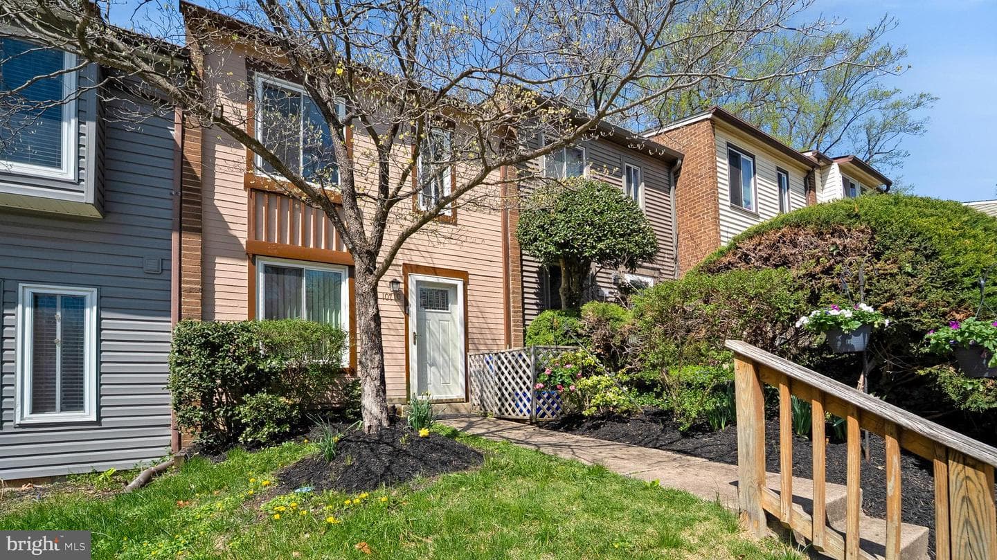 10710 Lester Street photo 24