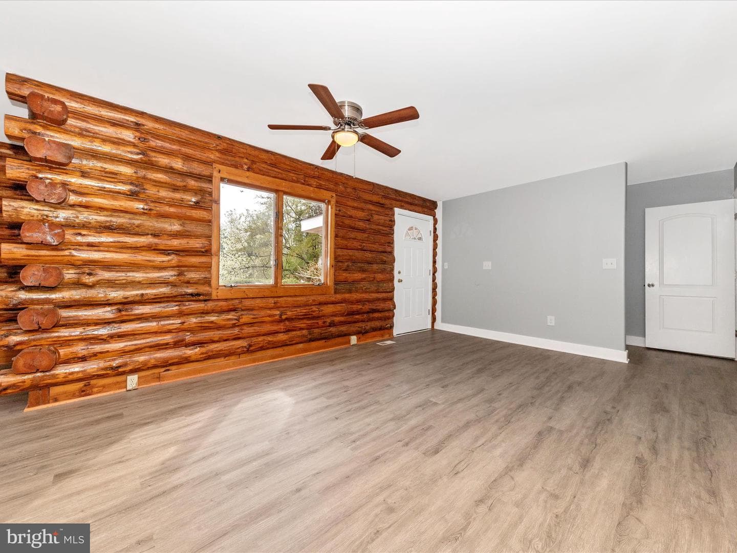 9513 Huntmaster Road photo 5