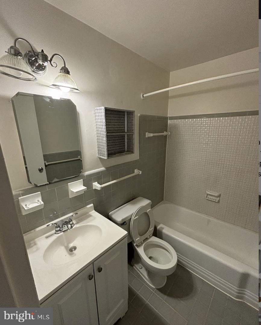 10304 Rockville Pike #302 photo 5
