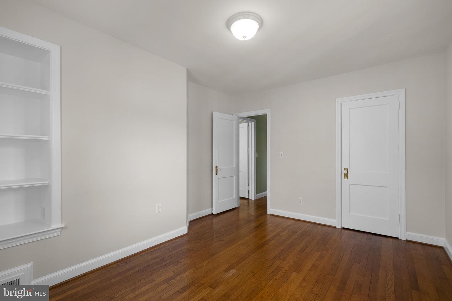10210 Pierce Drive photo 17