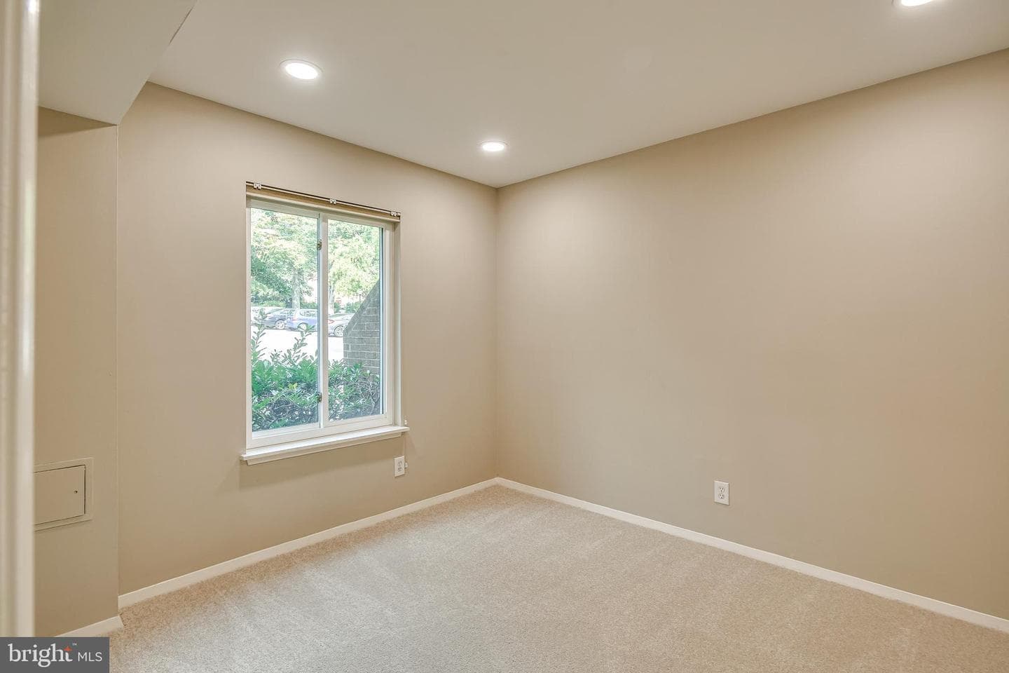 11405 Commonwealth Drive #4 photo 28