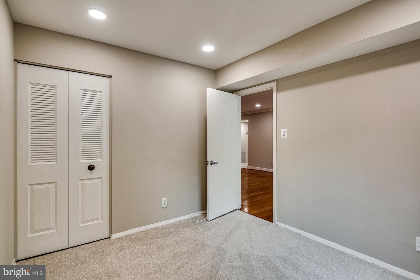 11405 Commonwealth Drive #4 photo 30