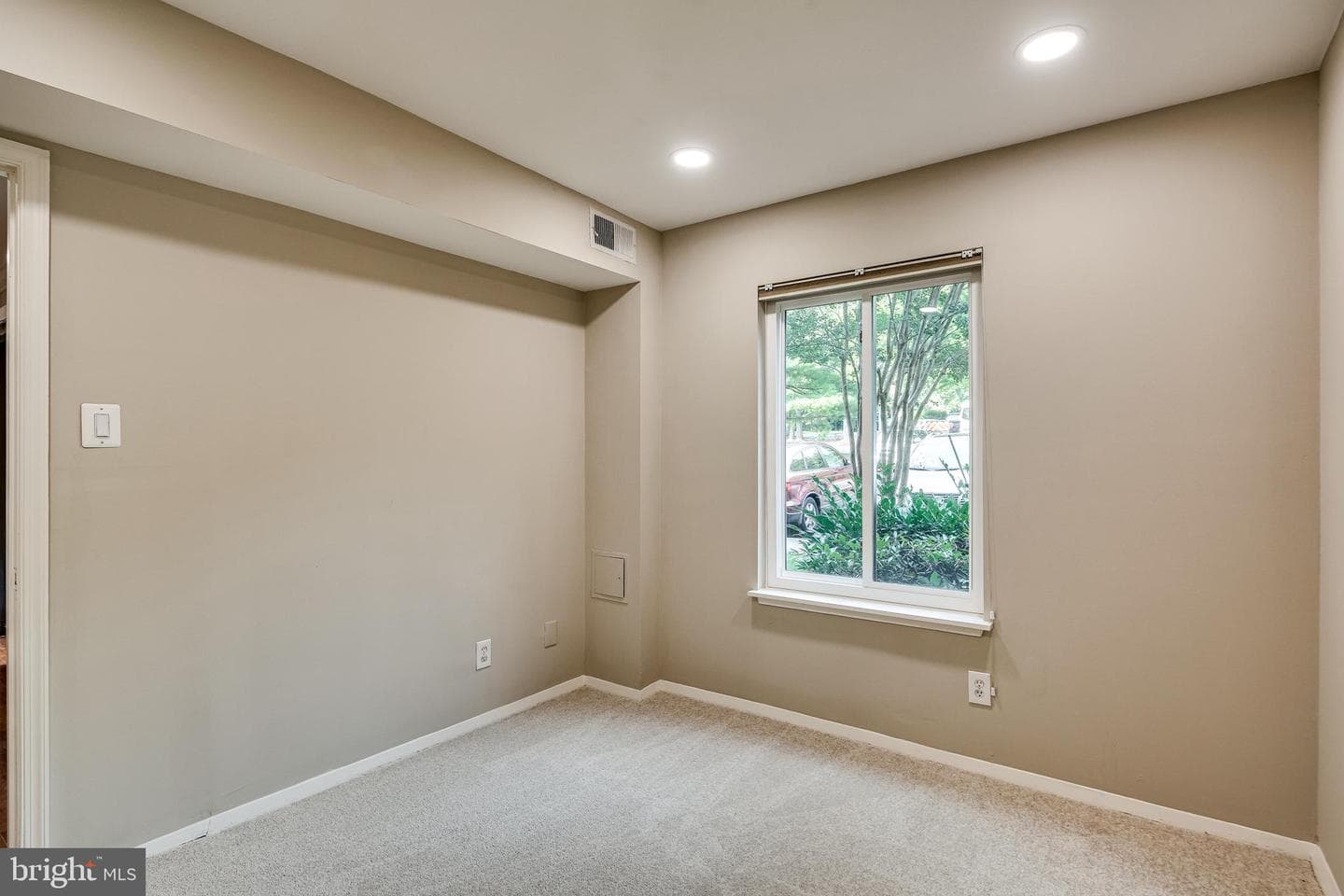 11405 Commonwealth Drive #4 photo 31