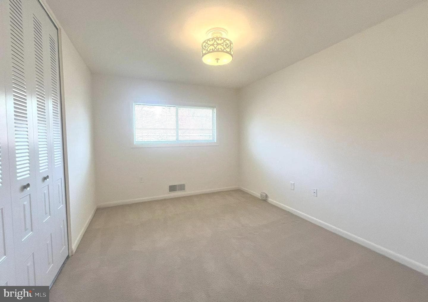 10601 Weymouth Street #204 photo 12
