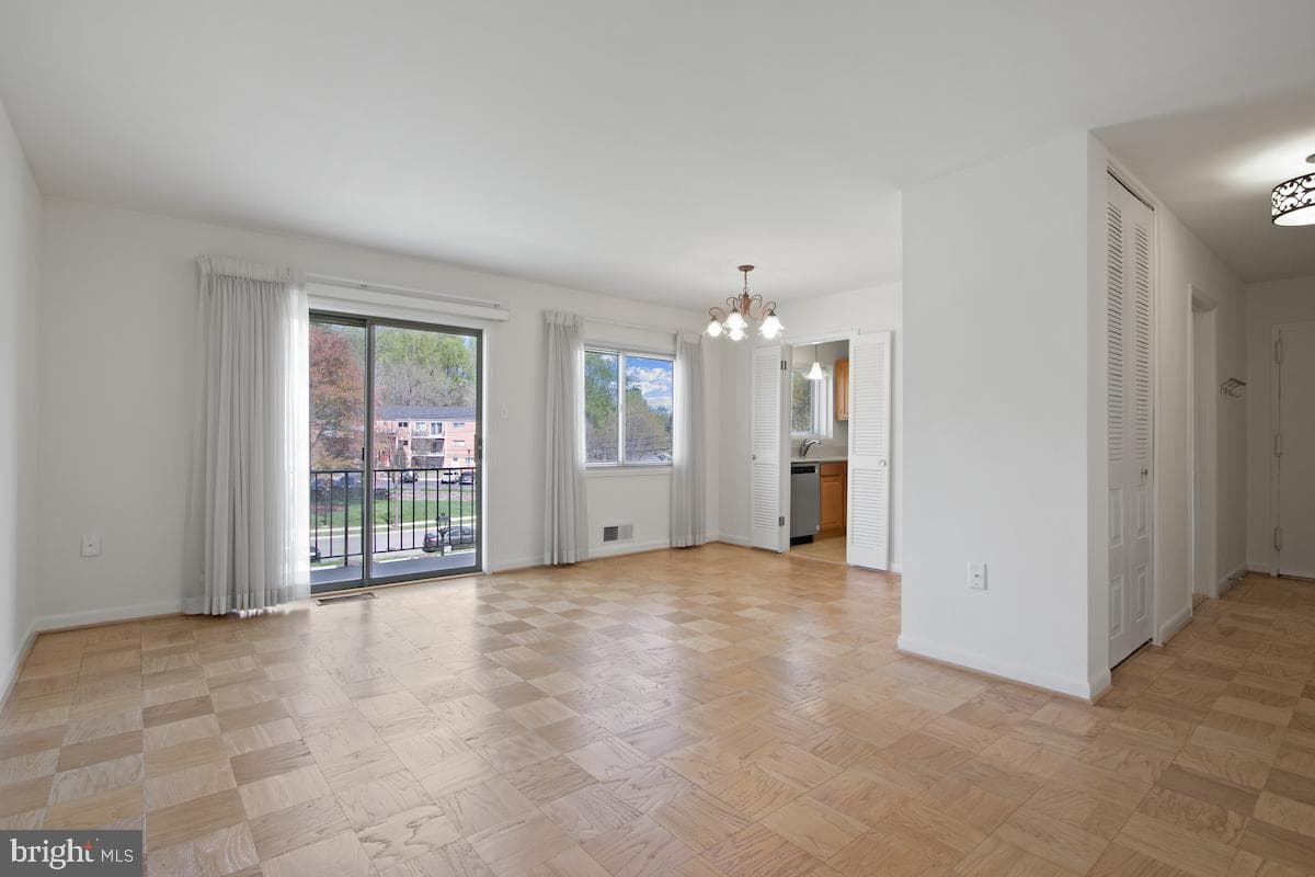 10601 Weymouth Street #204 photo 5