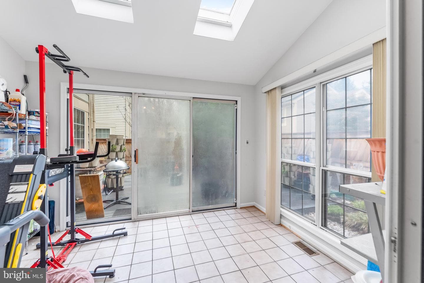 19904 Halfpenny Place photo 6