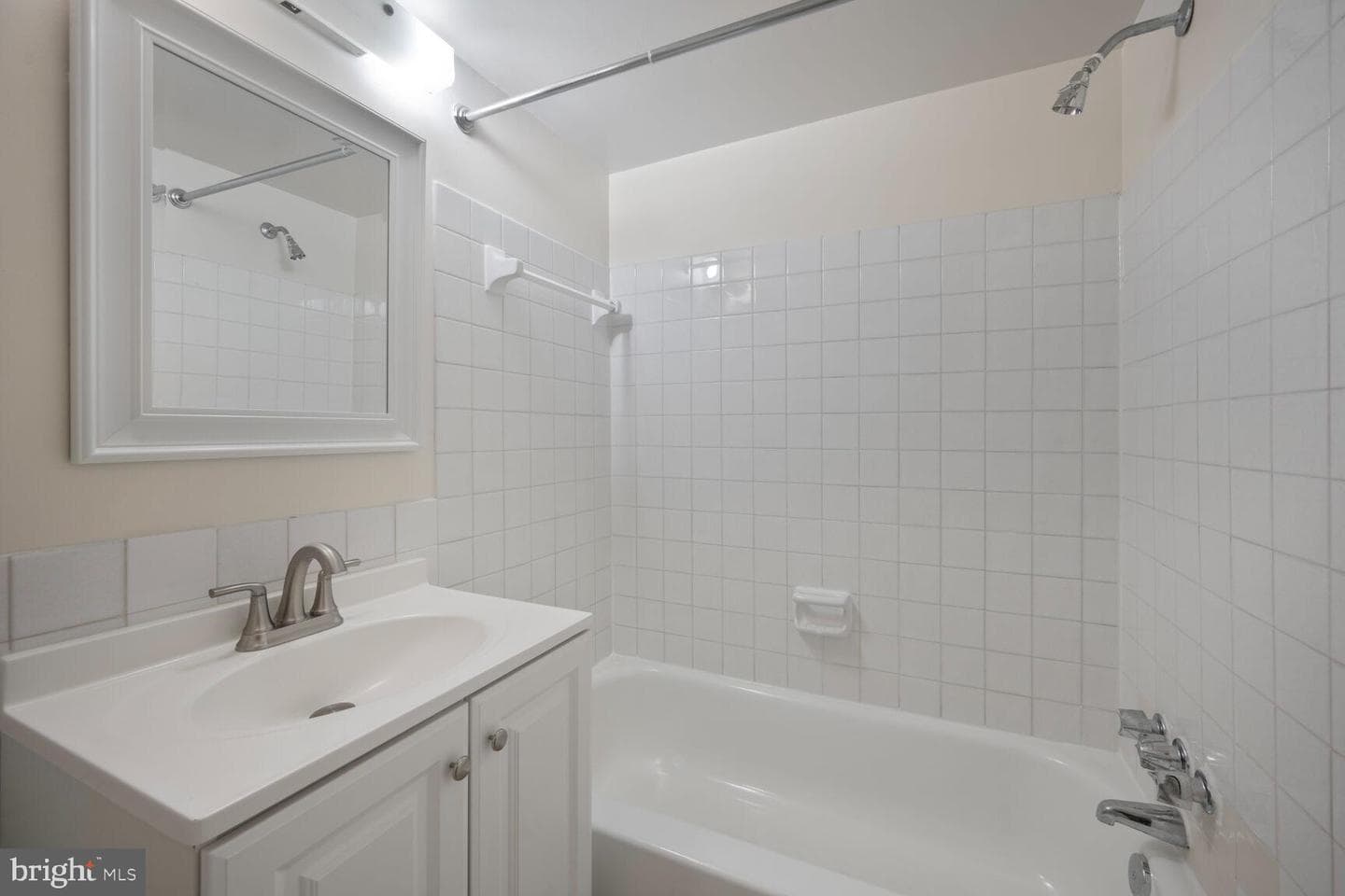 104 Monroe Street #201 photo 19