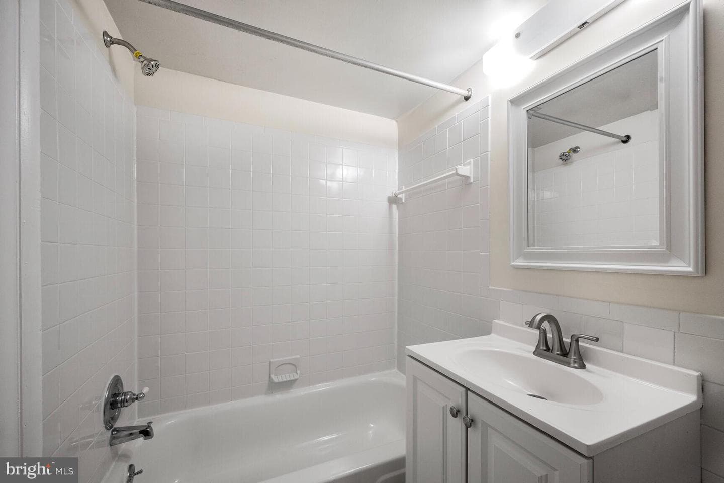 104 Monroe Street #201 photo 23