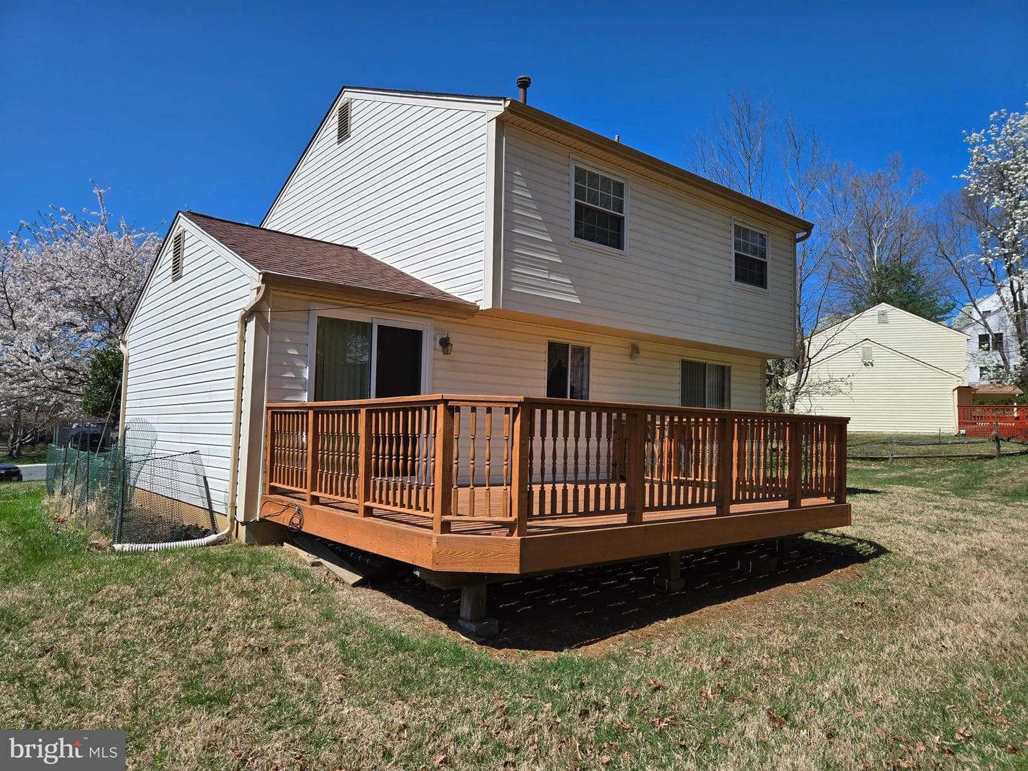 405 Wompatuck Court photo 14