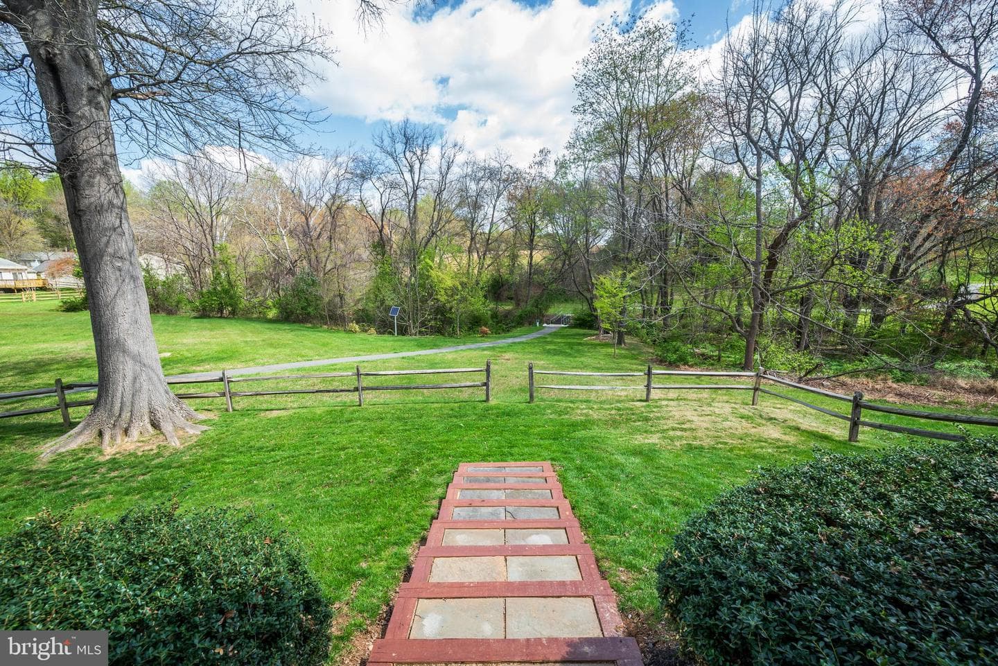 10 Fullview Court photo 31
