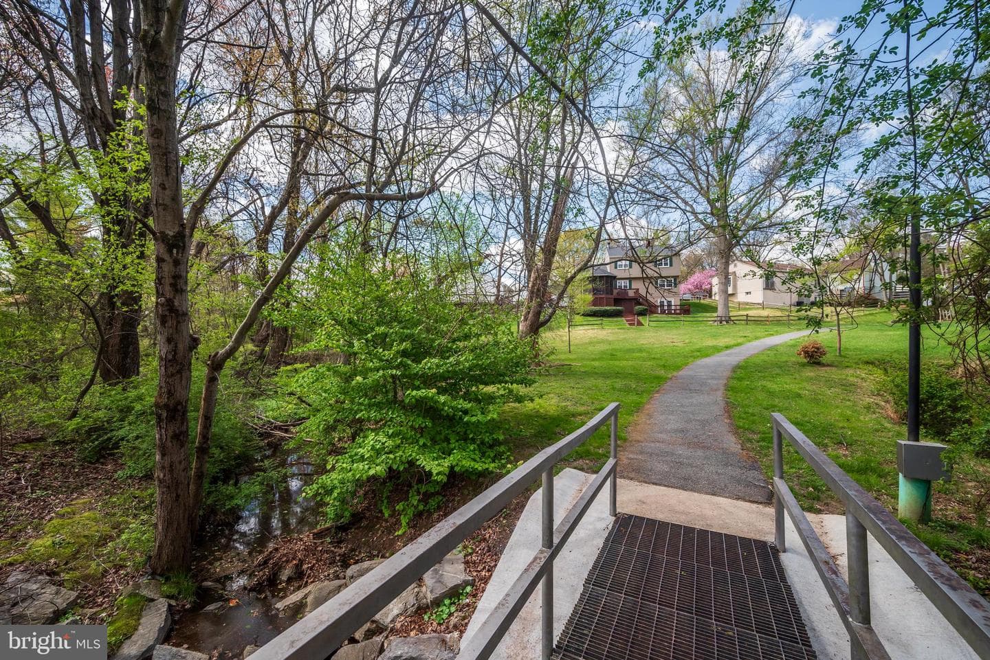 10 Fullview Court photo 46