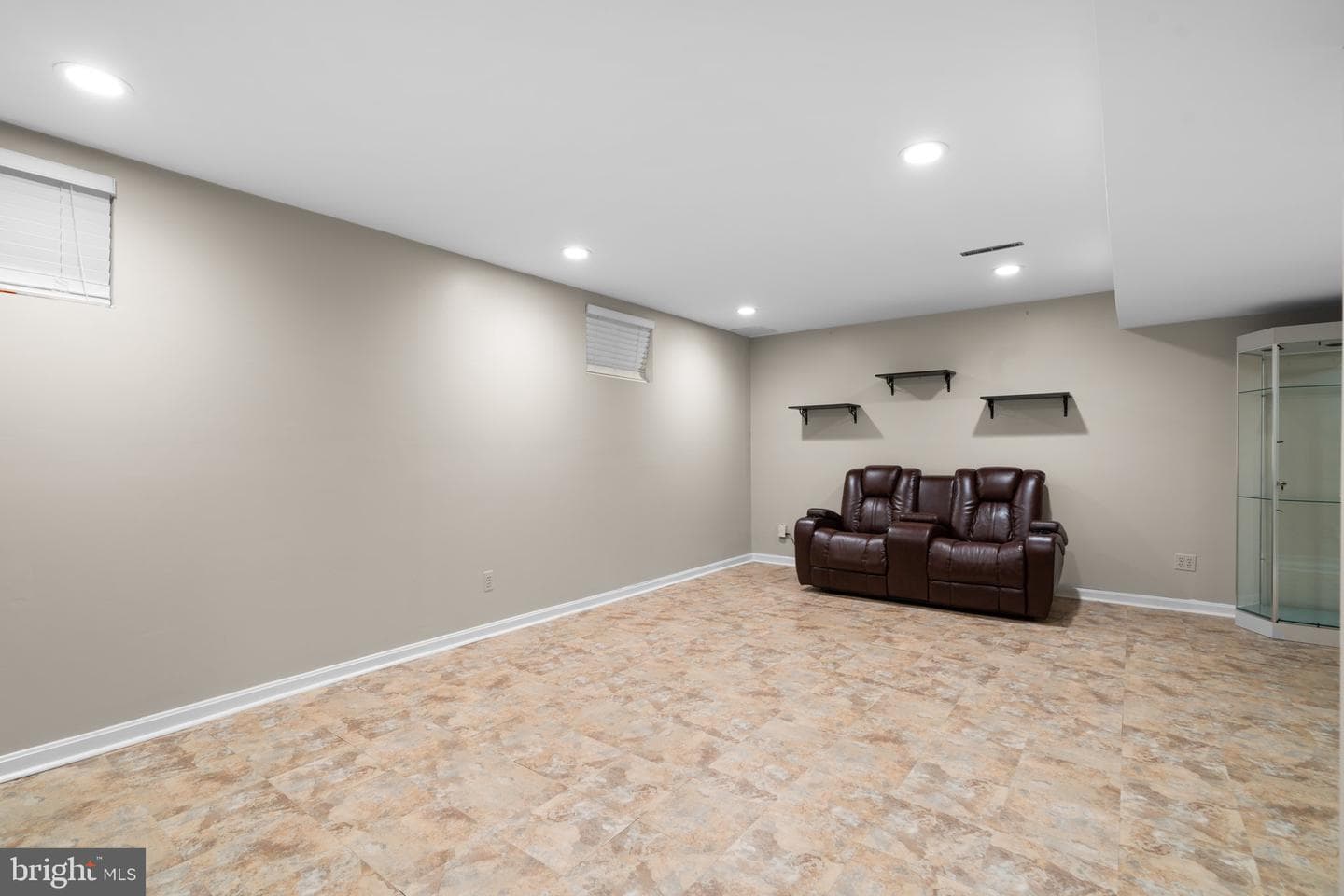 1000 Windrush Lane #18 photo 25
