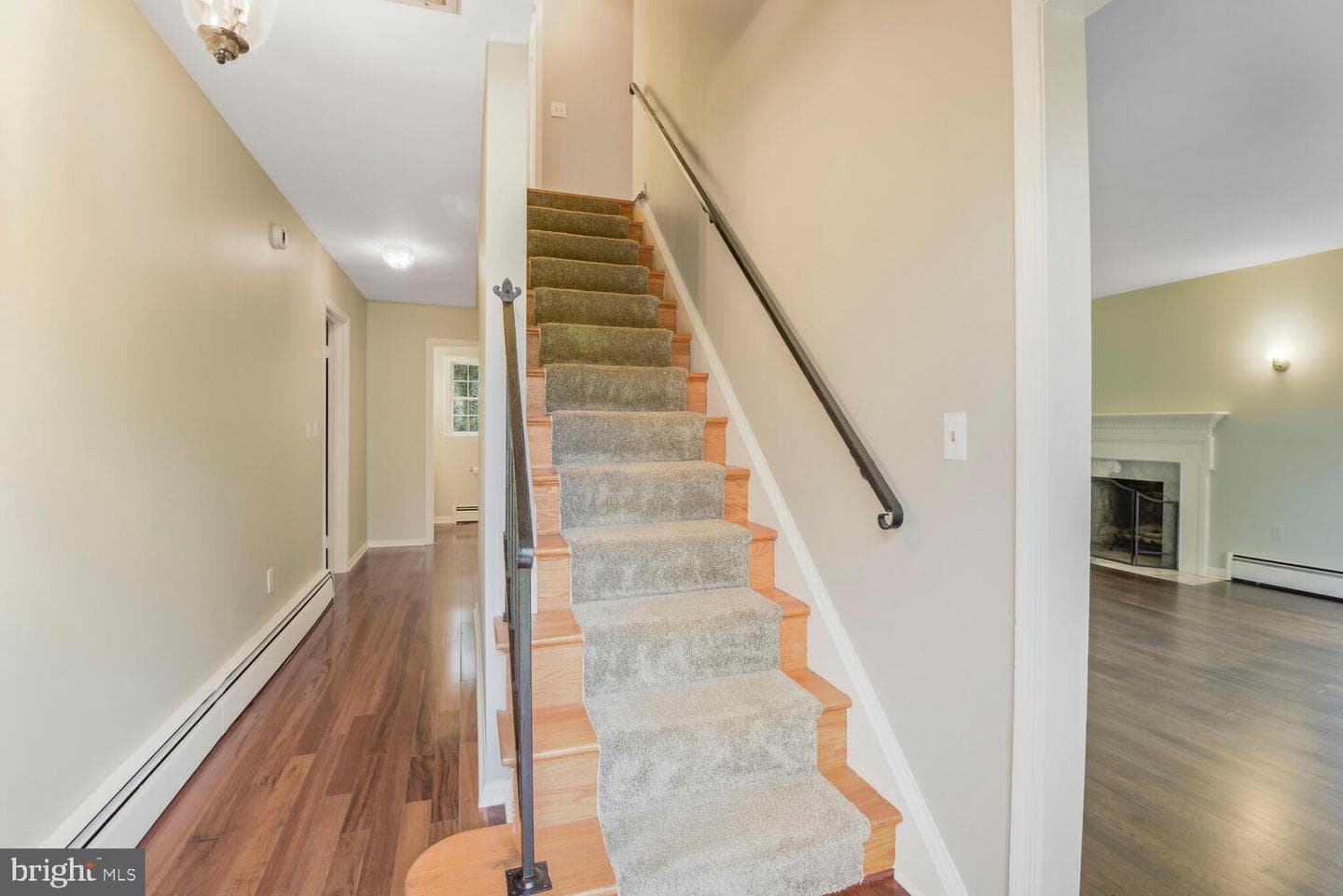 2 Rolling Knoll Court photo 18