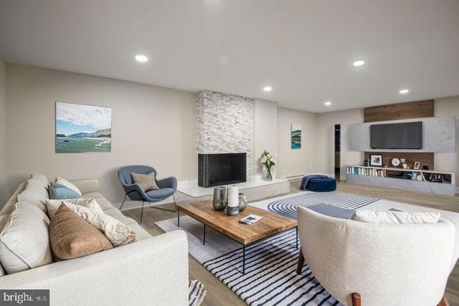 2 Rolling Knoll Court photo 32