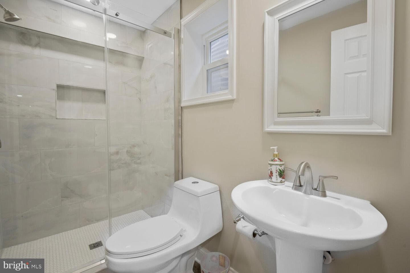 2 Rolling Knoll Court photo 42