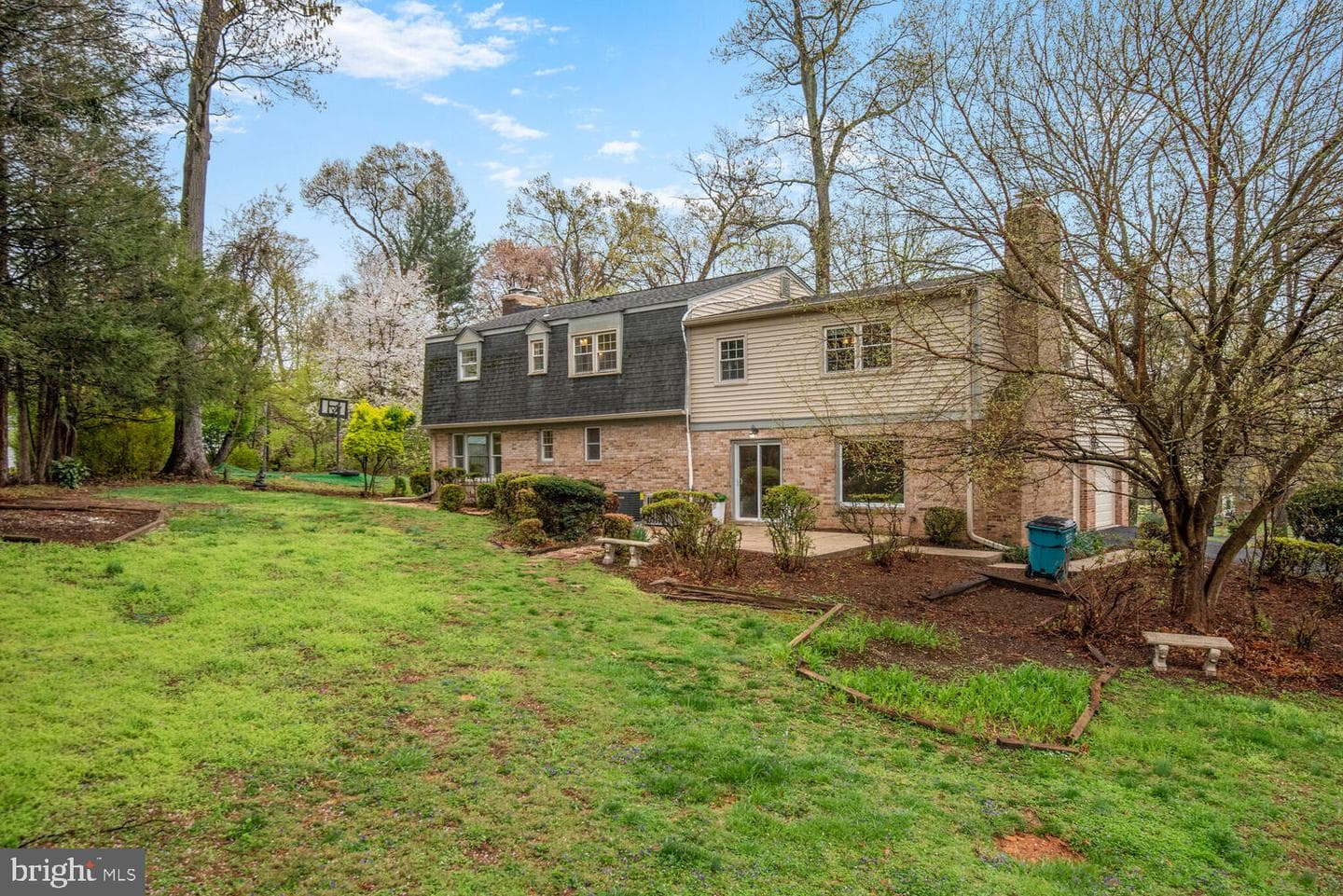 2 Rolling Knoll Court photo 6
