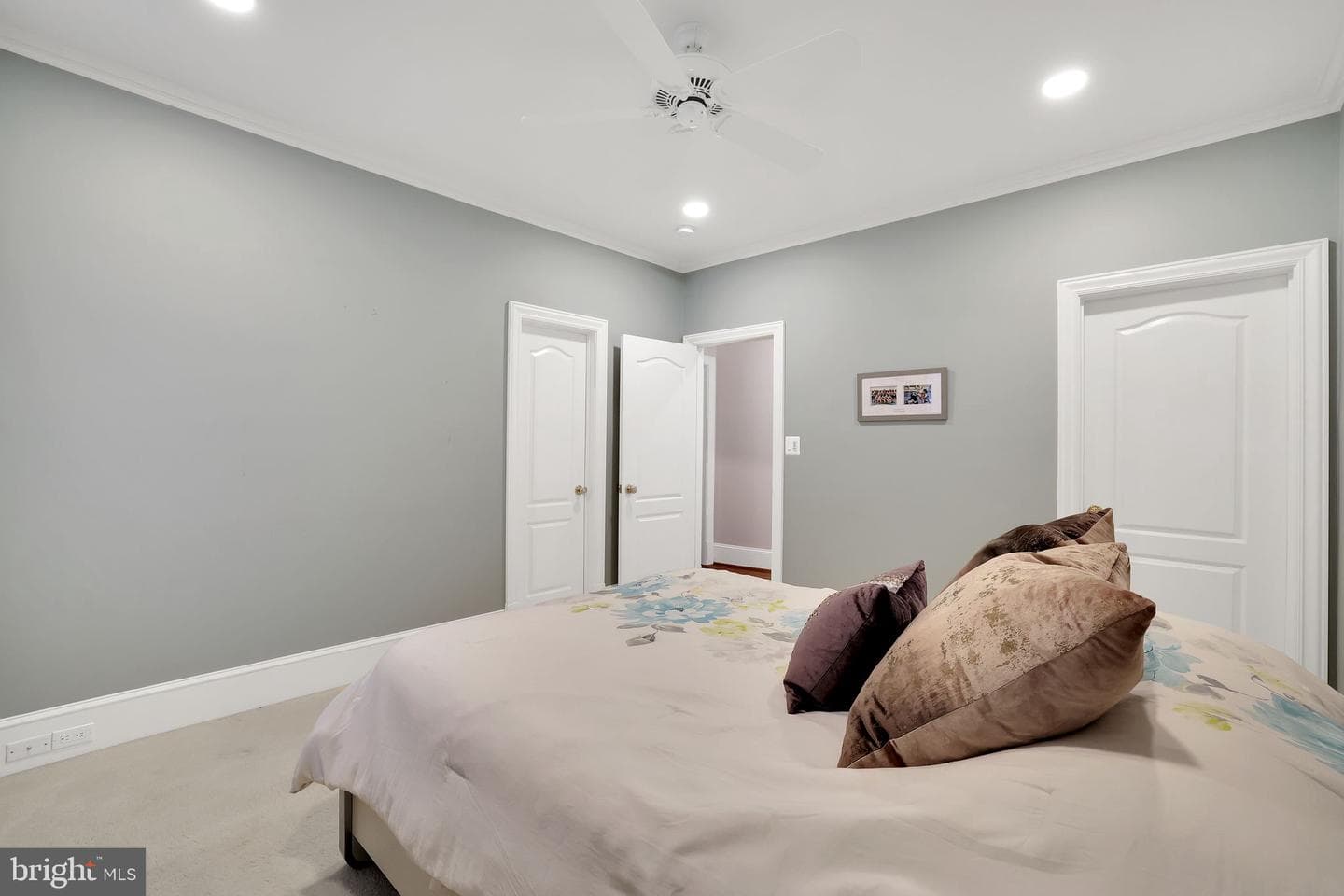 7016 Bradley Boulevard photo 58