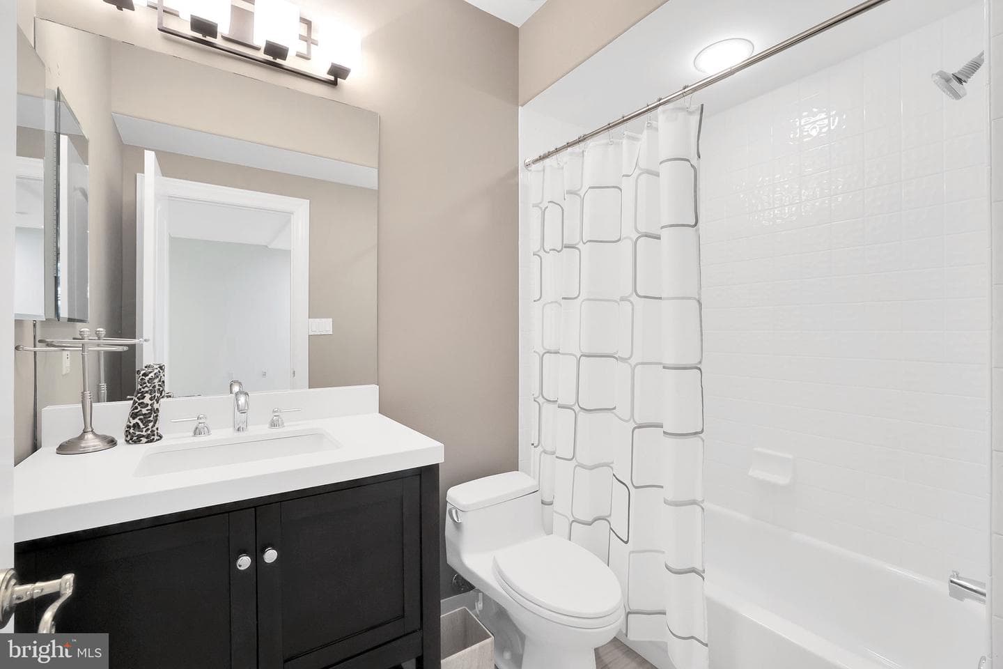 7016 Bradley Boulevard photo 73