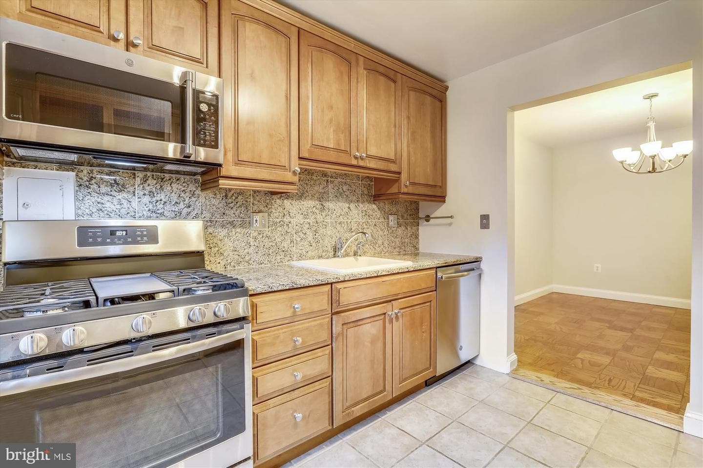 5301 Westbard Circle #221 photo 2