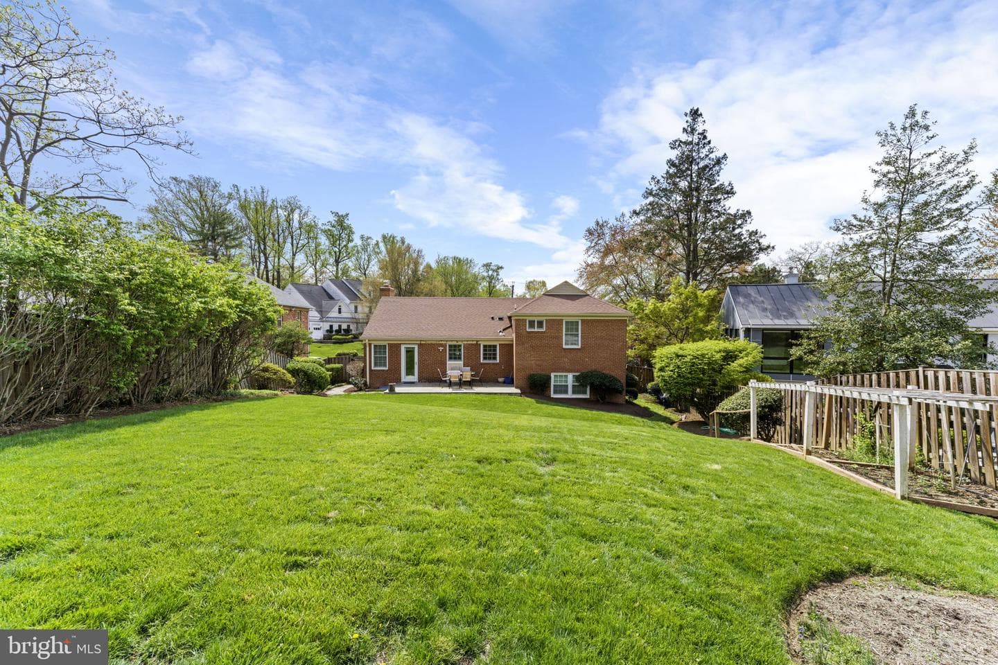 7211 Radnor Road photo 3