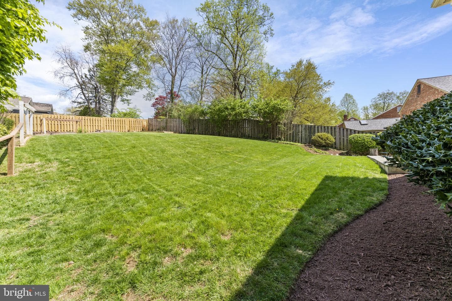 7211 Radnor Road photo 59