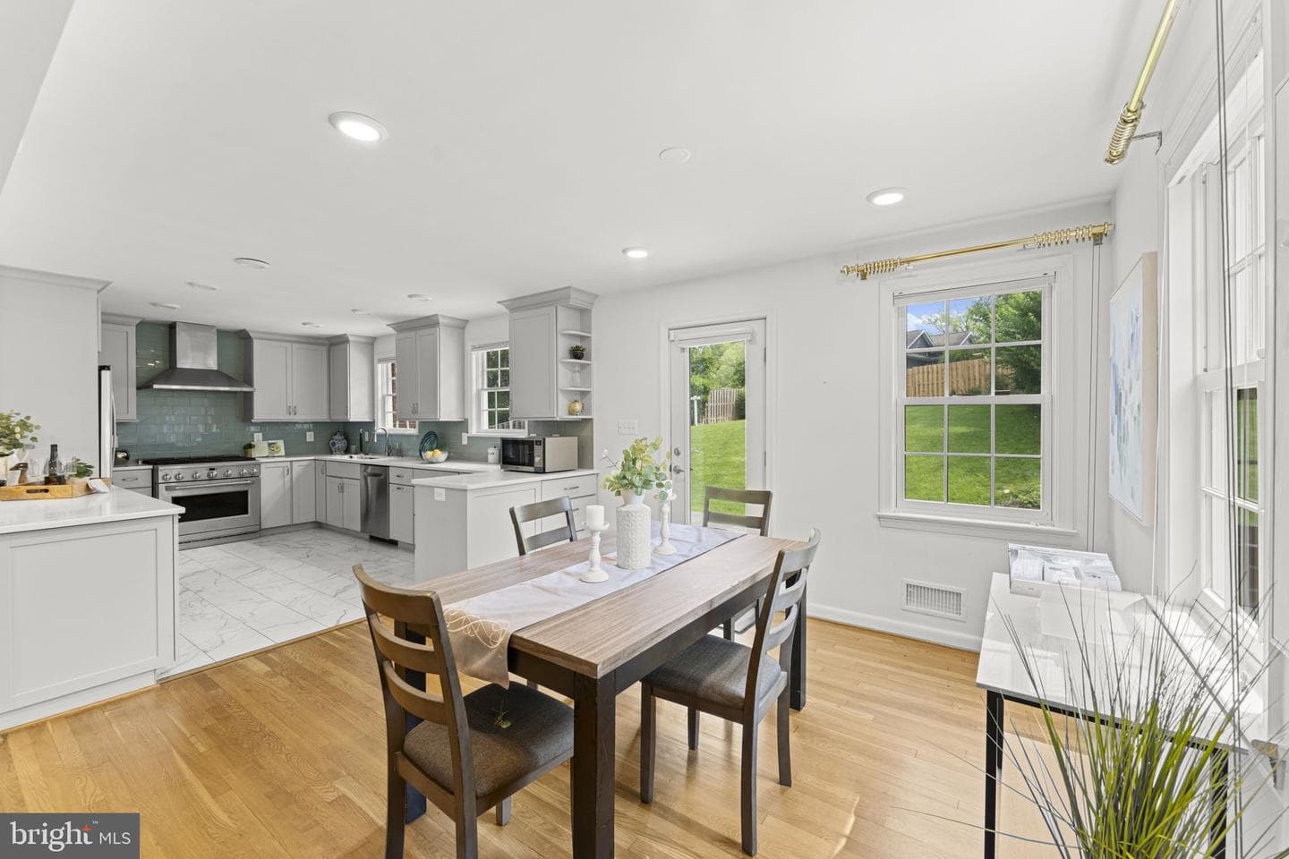 7211 Radnor Road photo 9
