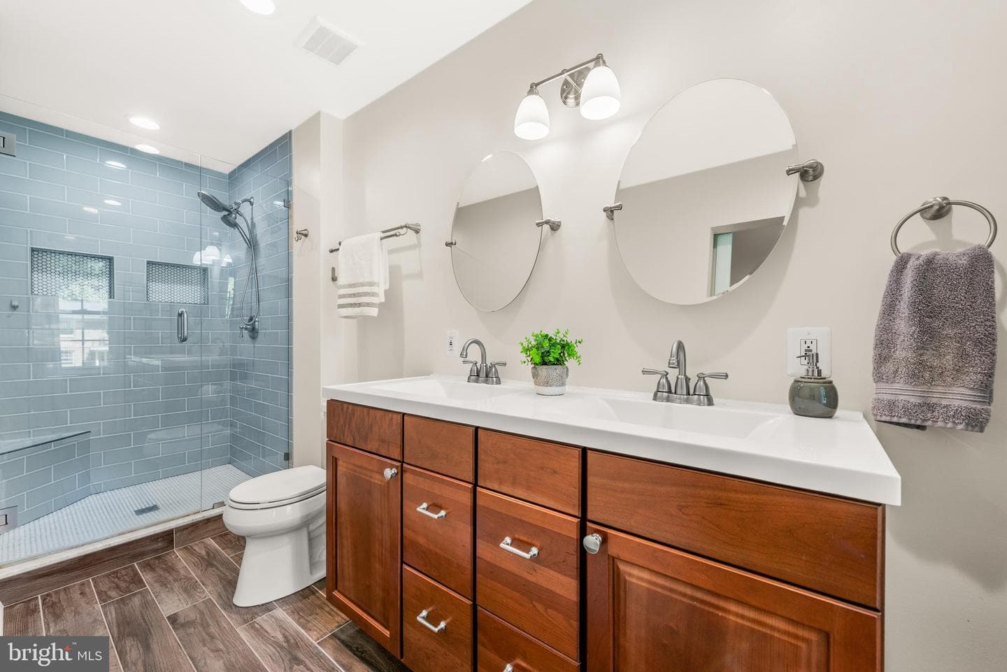 16701 George Washington Drive photo 31