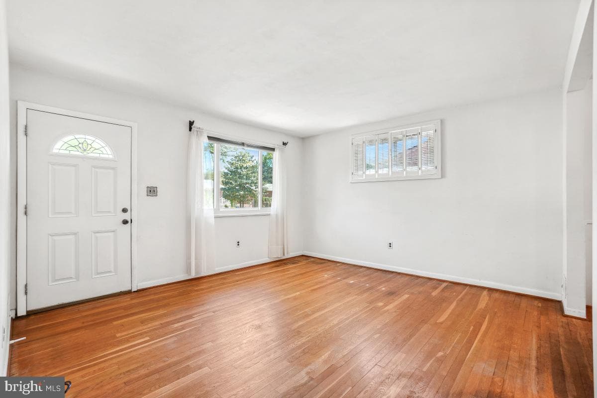 11208 Troy Road photo 5