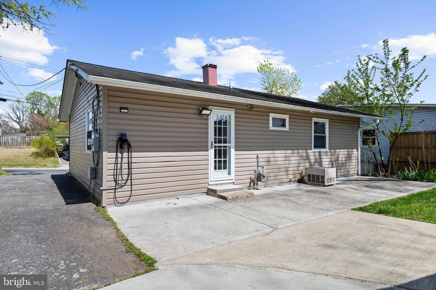 1635 Lewis Avenue photo 22
