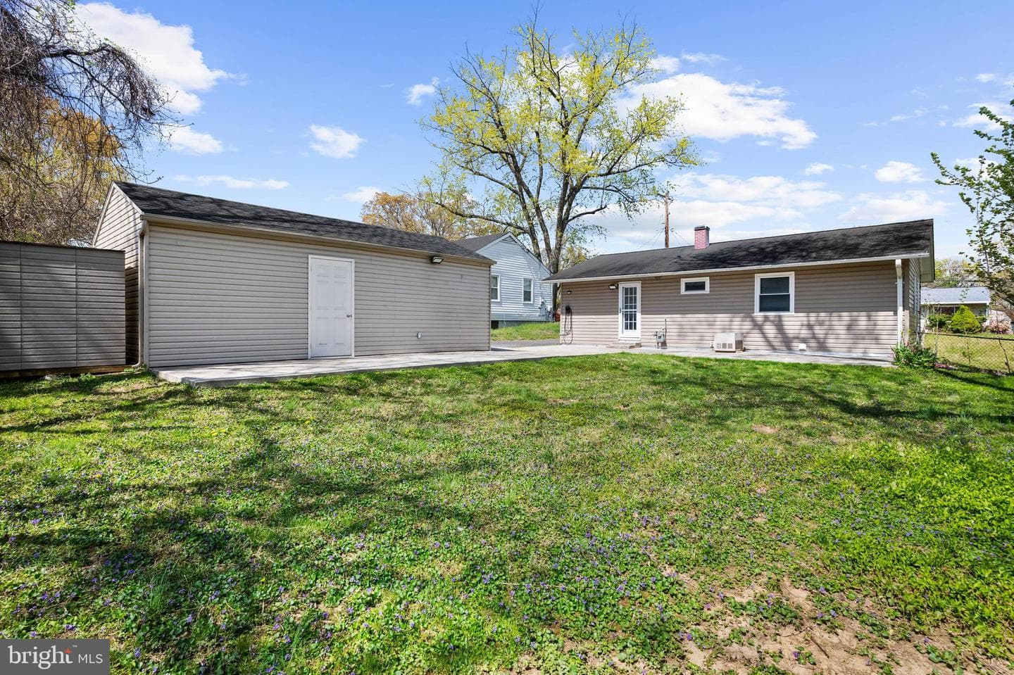 1635 Lewis Avenue photo 24