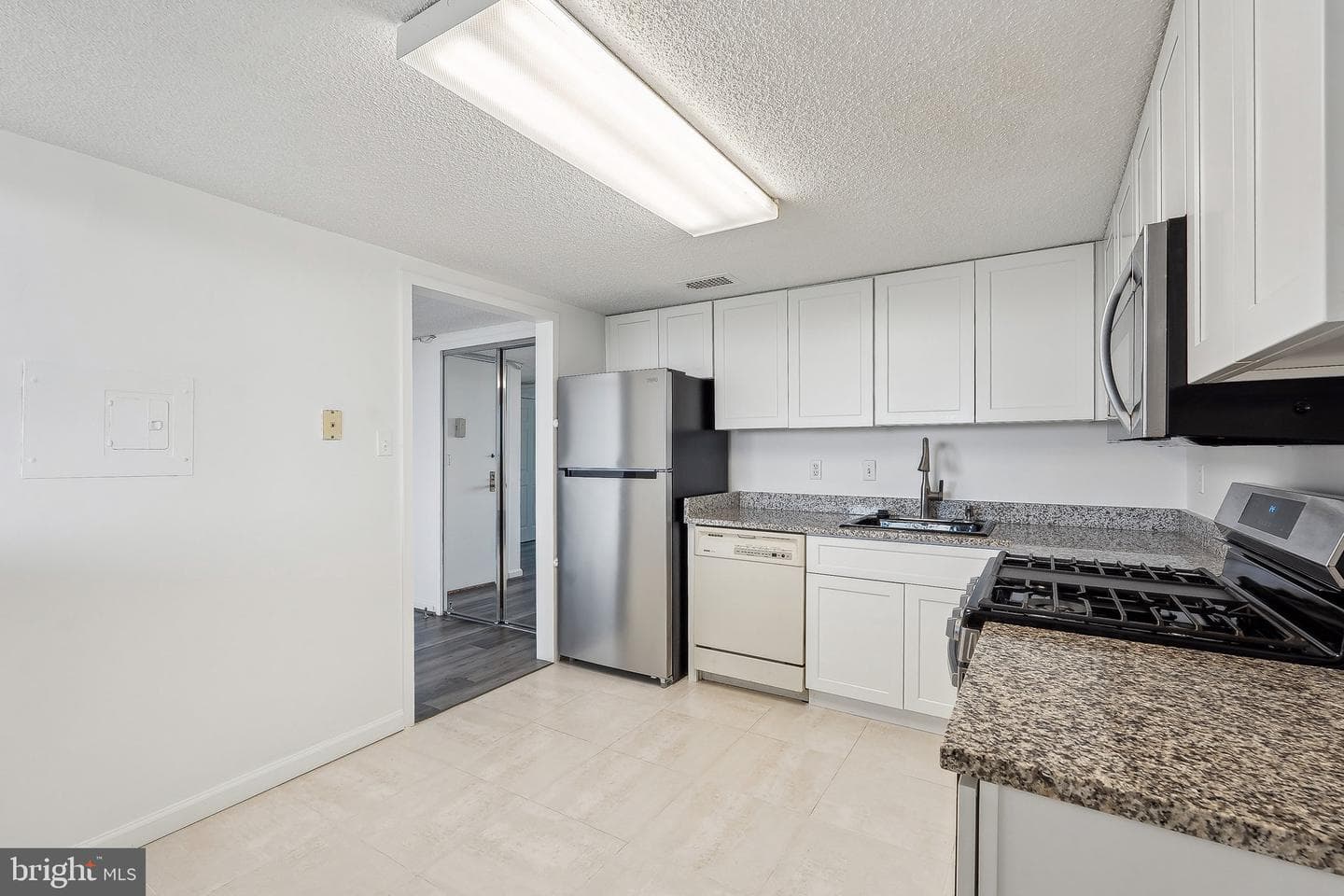 5225 Pooks Hill Road #1728s photo 18