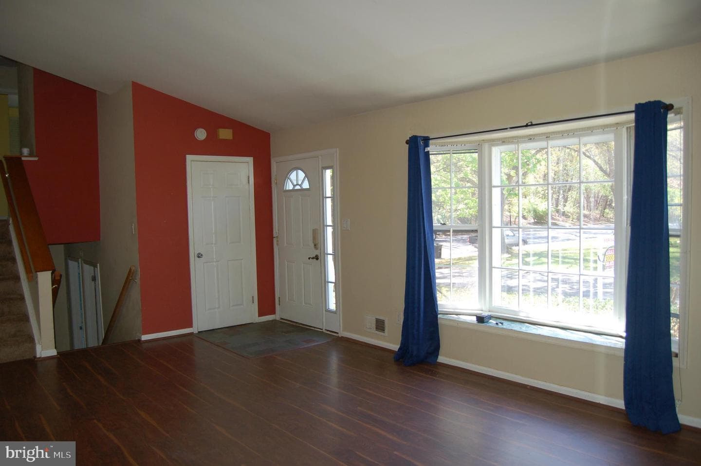 13821 Wisteria Drive photo 5