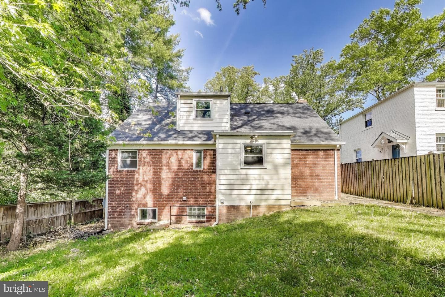 9502 Woodland Drive photo 32