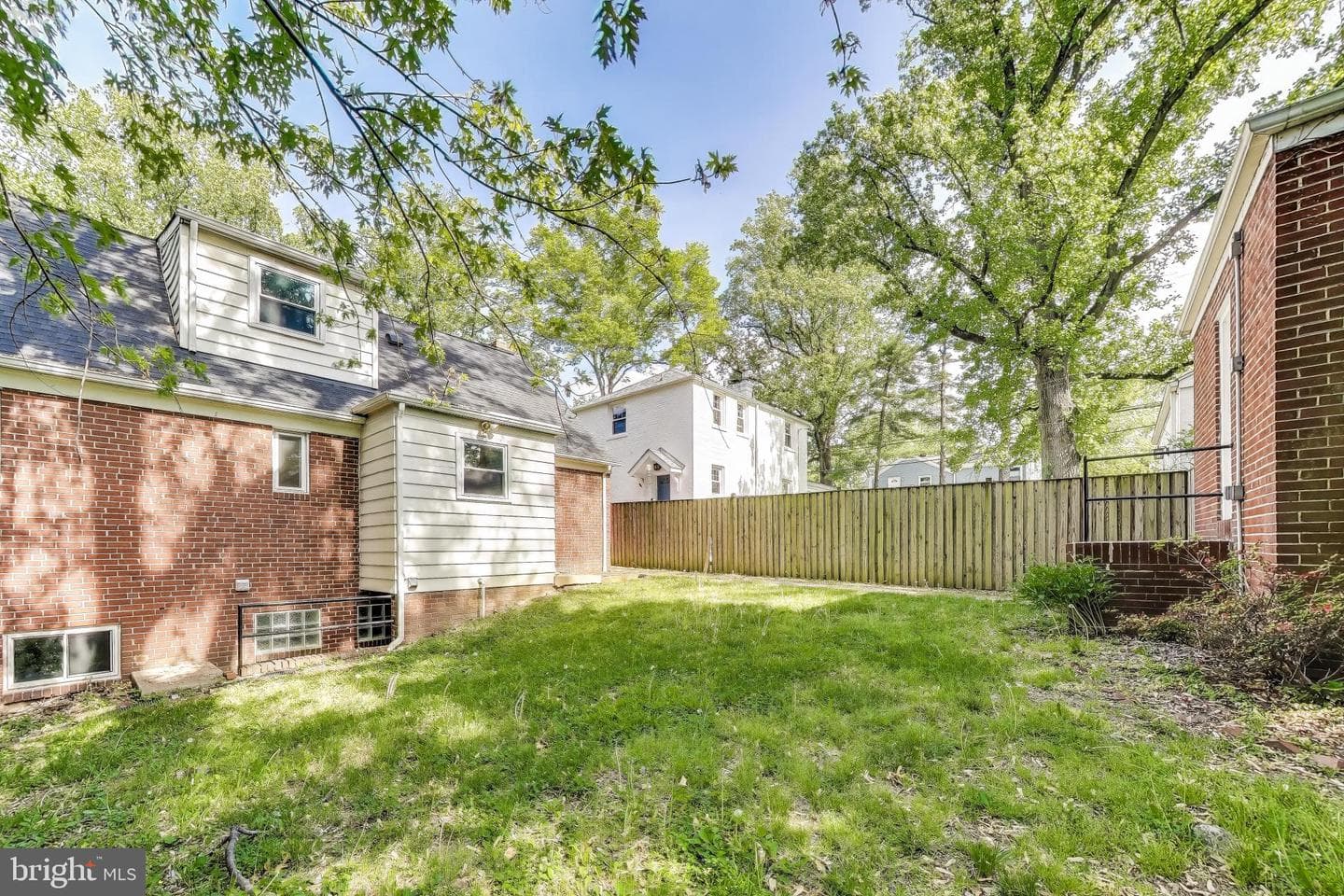 9502 Woodland Drive photo 37