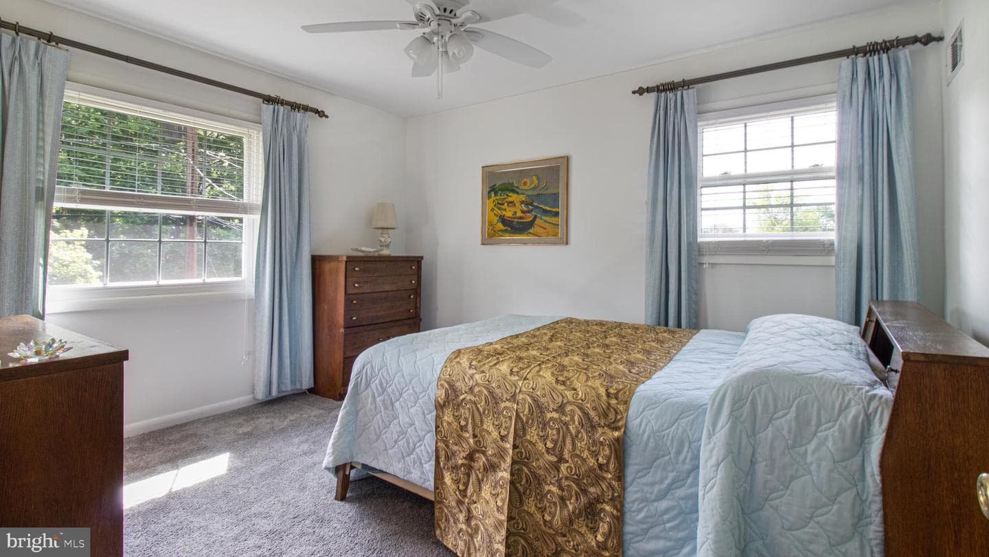 10310 Royal Road photo 29
